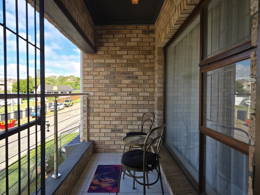 3 Bedroom Property for Sale in Wavecrest Eastern Cape